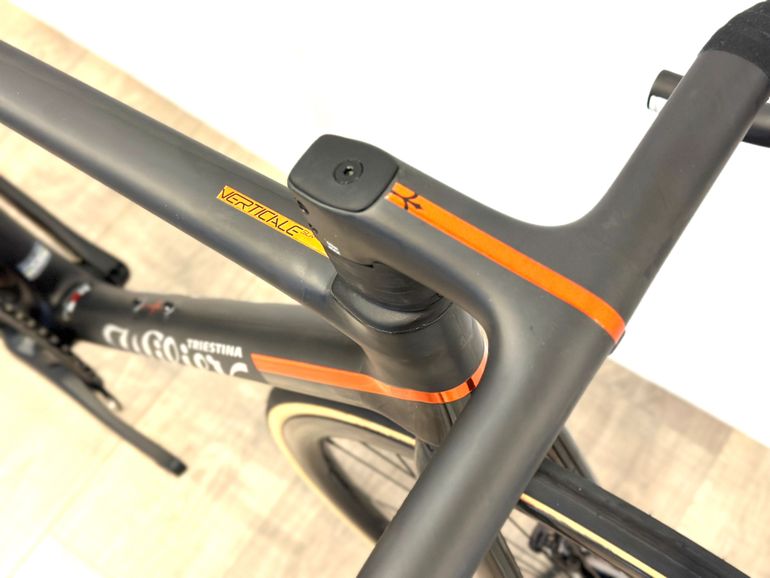 Wilier Triestina Verticale Slr 2024 usata — dettaglio