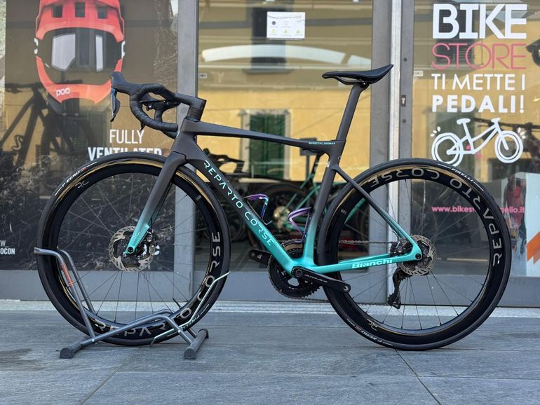 Bianchi Specialissima Rc 2025 — Bici usata
