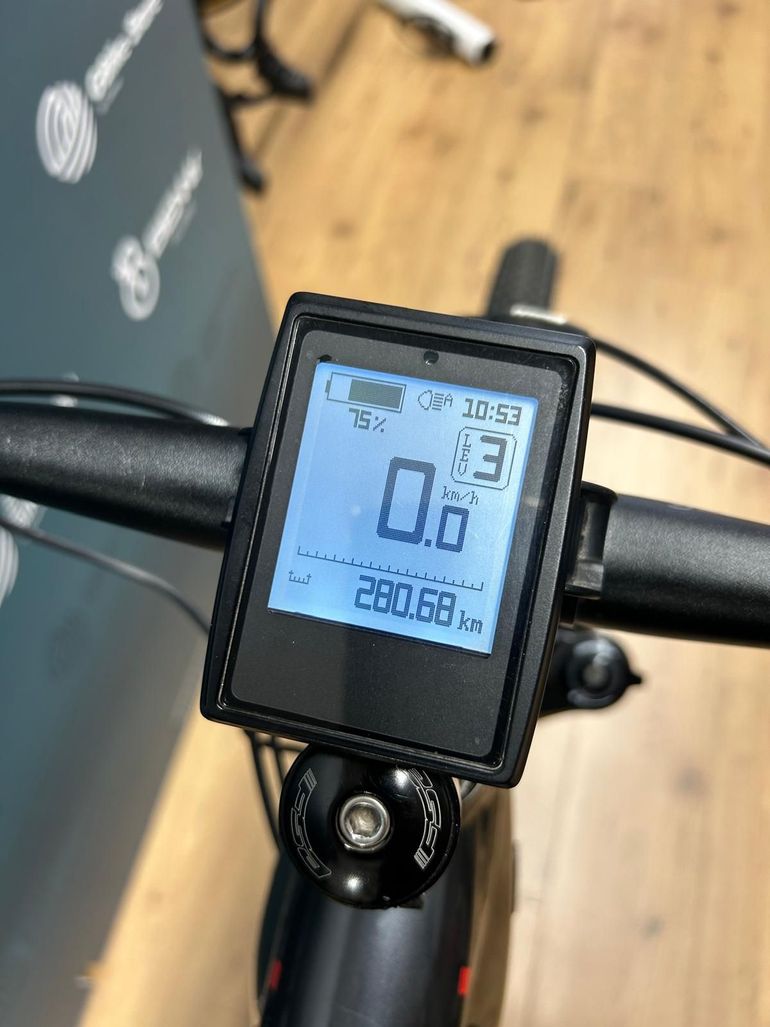 Bianchi T-Tronik Sport 2022 usata — dettaglio