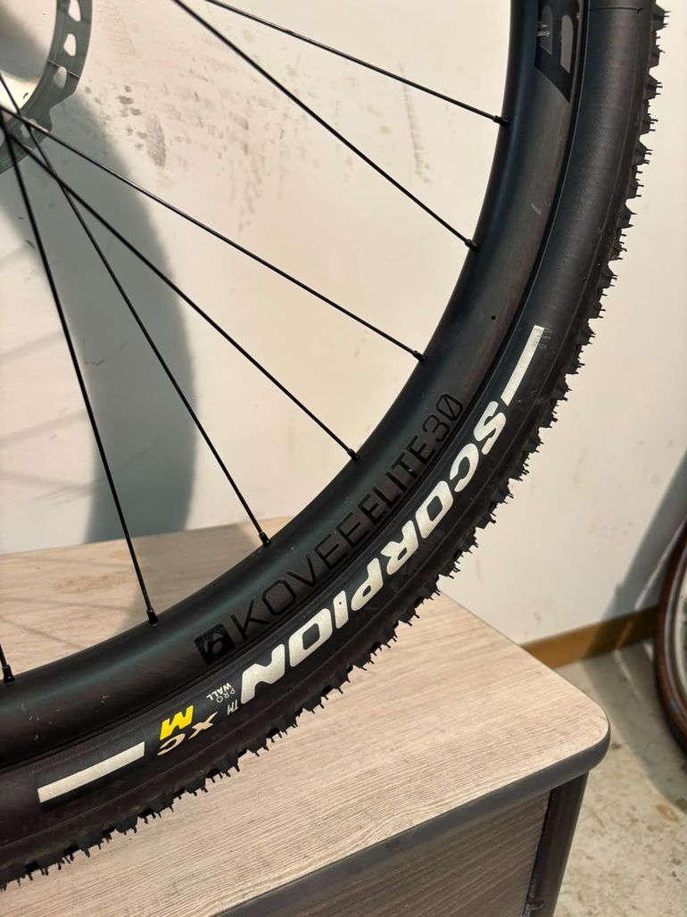 Trek Supercaliber 9.7 Gen 1 2023 usata — dettaglio