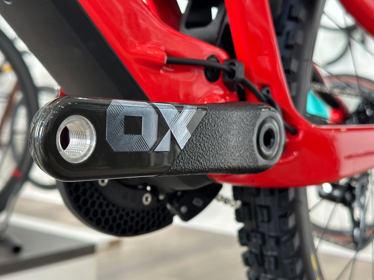 Santa Cruz V10 Dh / Carbon Cc 2024 usata — dettaglio