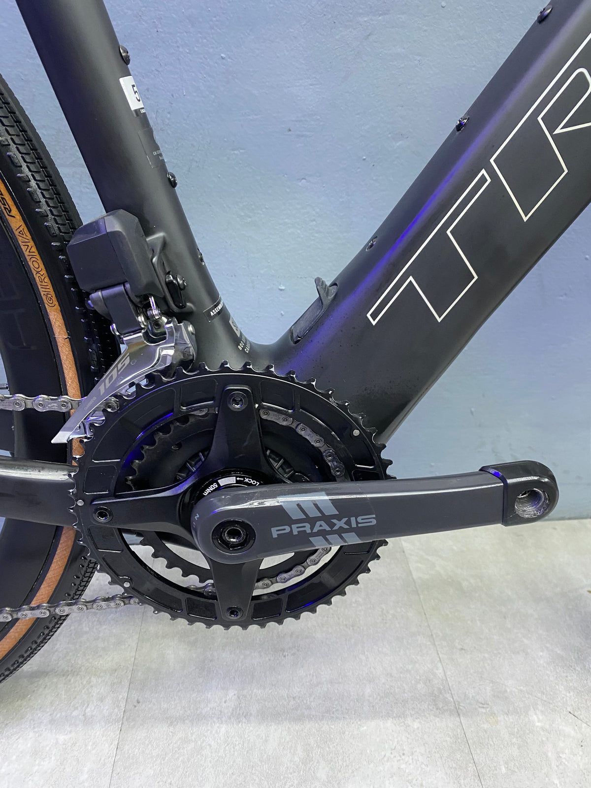 Trek Domane Slr 6 2024 usata — dettaglio