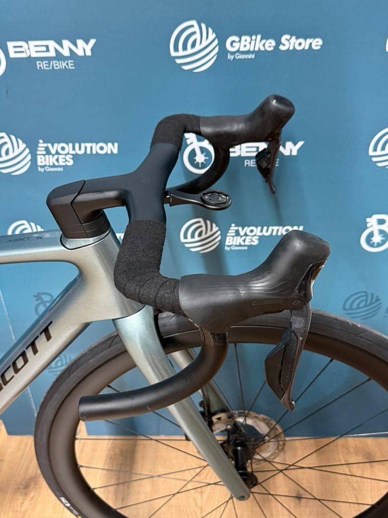 Scott Addict RC 2025 usata — dettaglio