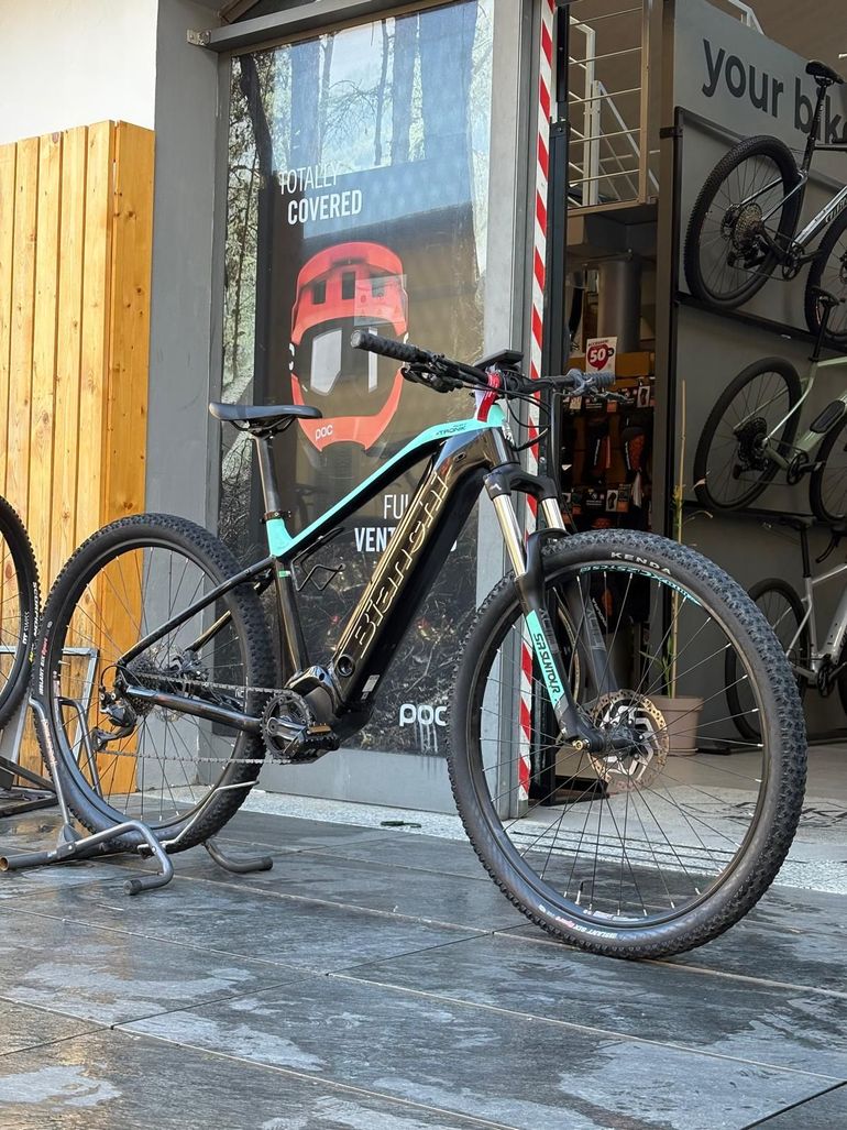 Bianchi T-Tronik Sport 9.1 2022 — Bici usata
