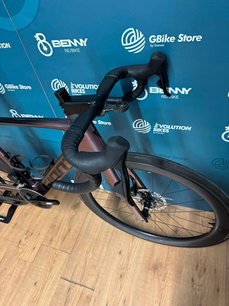 Giant Propel Advanced 1 2023 usata — dettaglio