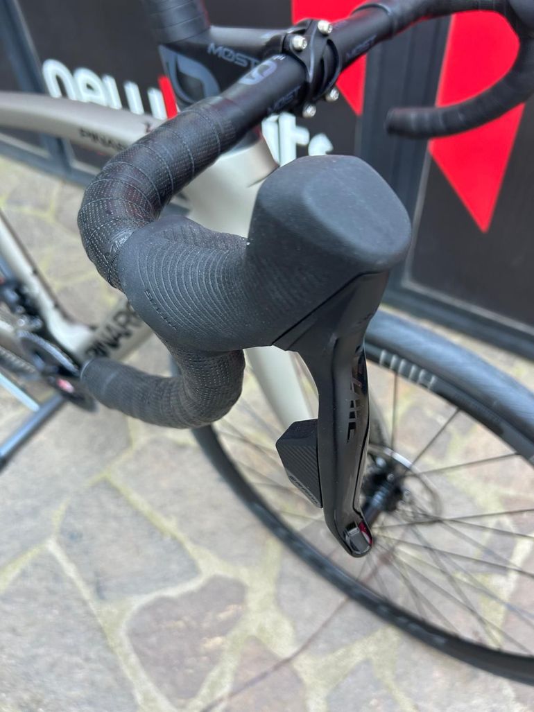Pinarello Dogma F 2023 usata — dettaglio