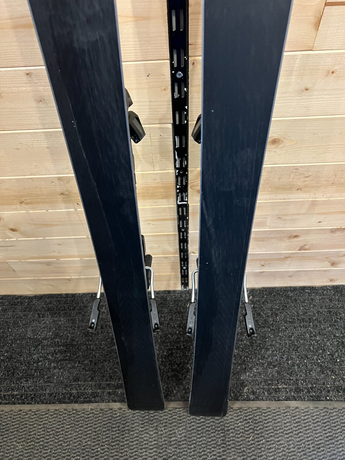 Atomic Redster S8 Revoshock C 2026 usato — dettaglio