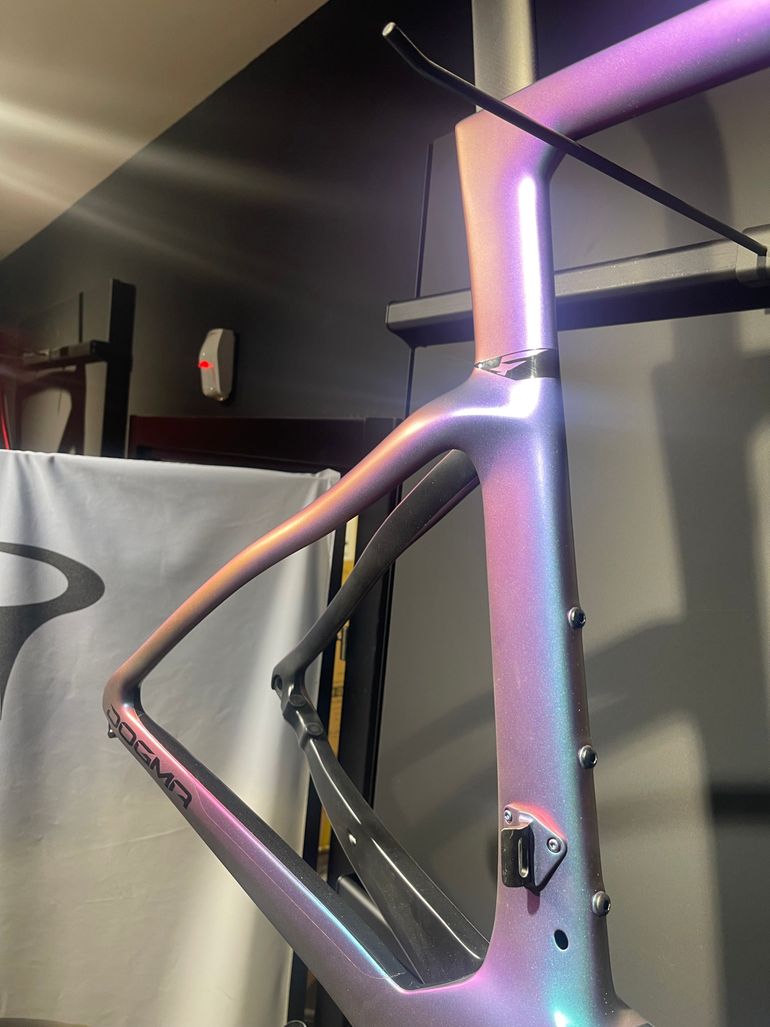 Pinarello Dogma F Red Axs 2024 usata — dettaglio