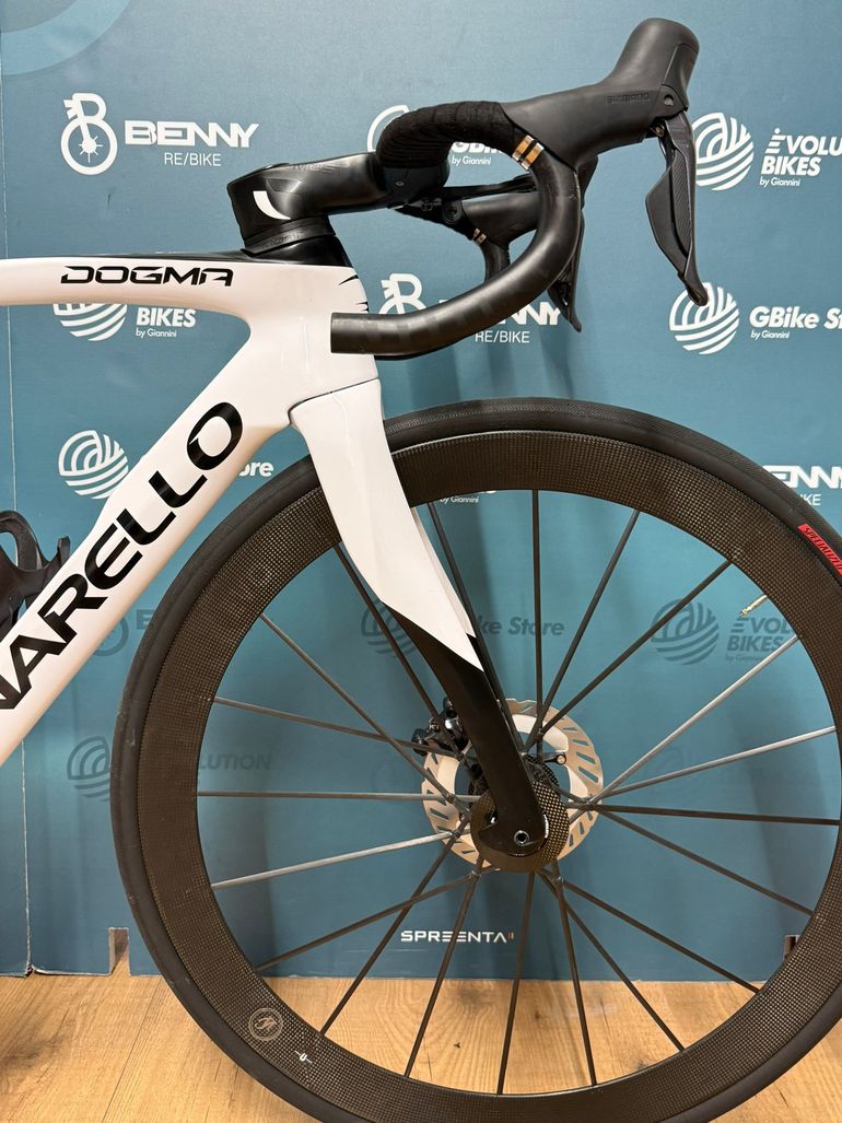 Pinarello Dogma F / Lightweight 2023 usata — dettaglio