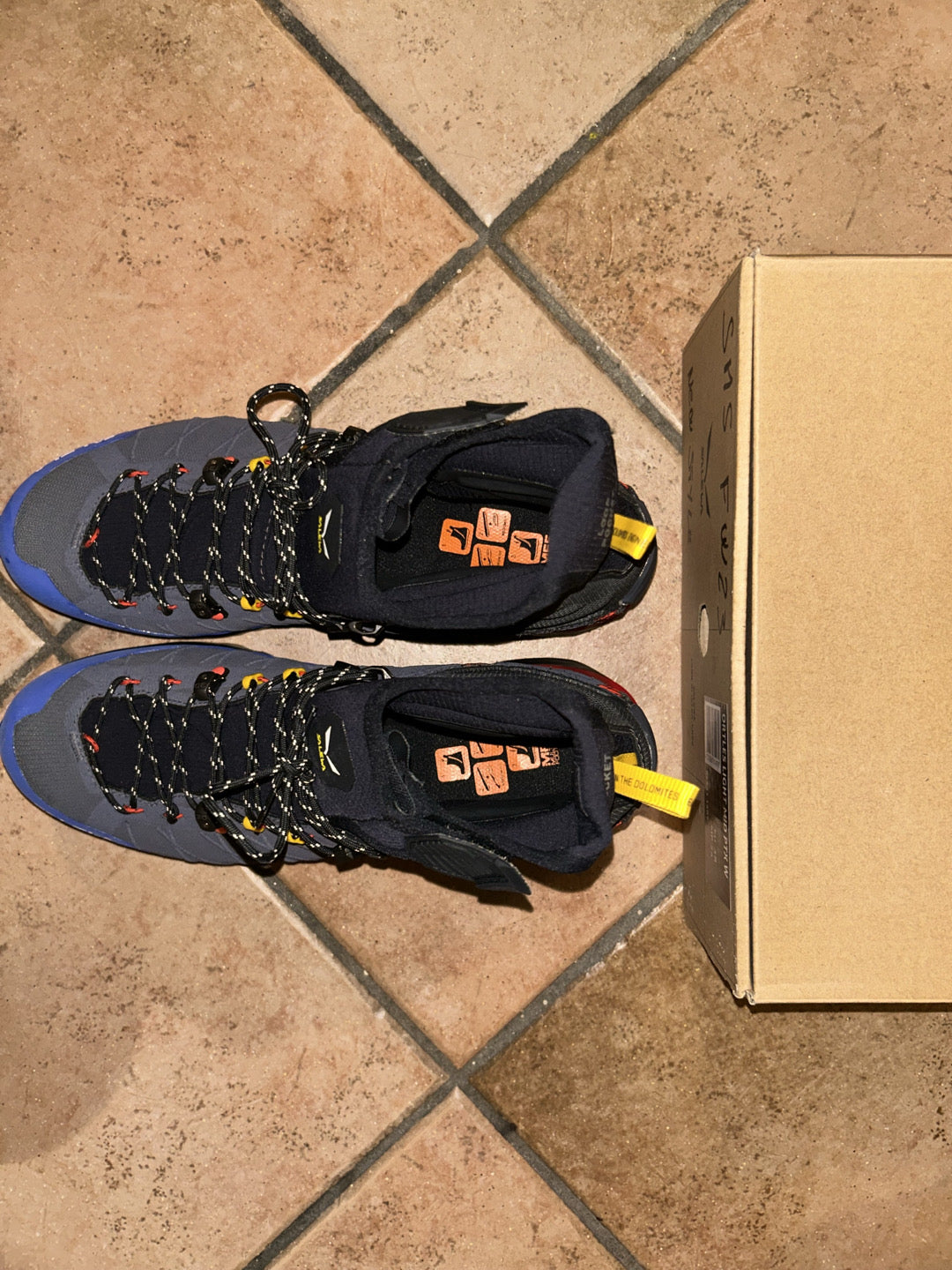 SCARPONI SALEWA ORTLES LIGHT MID PTX WOMAN tg. 38 nuovi