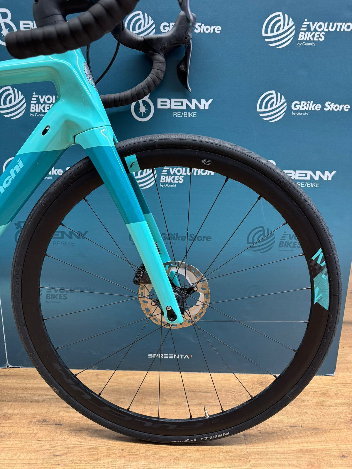 Bianchi Infinito Disc Ultegra Di2 12v Taglia 53 - Usata