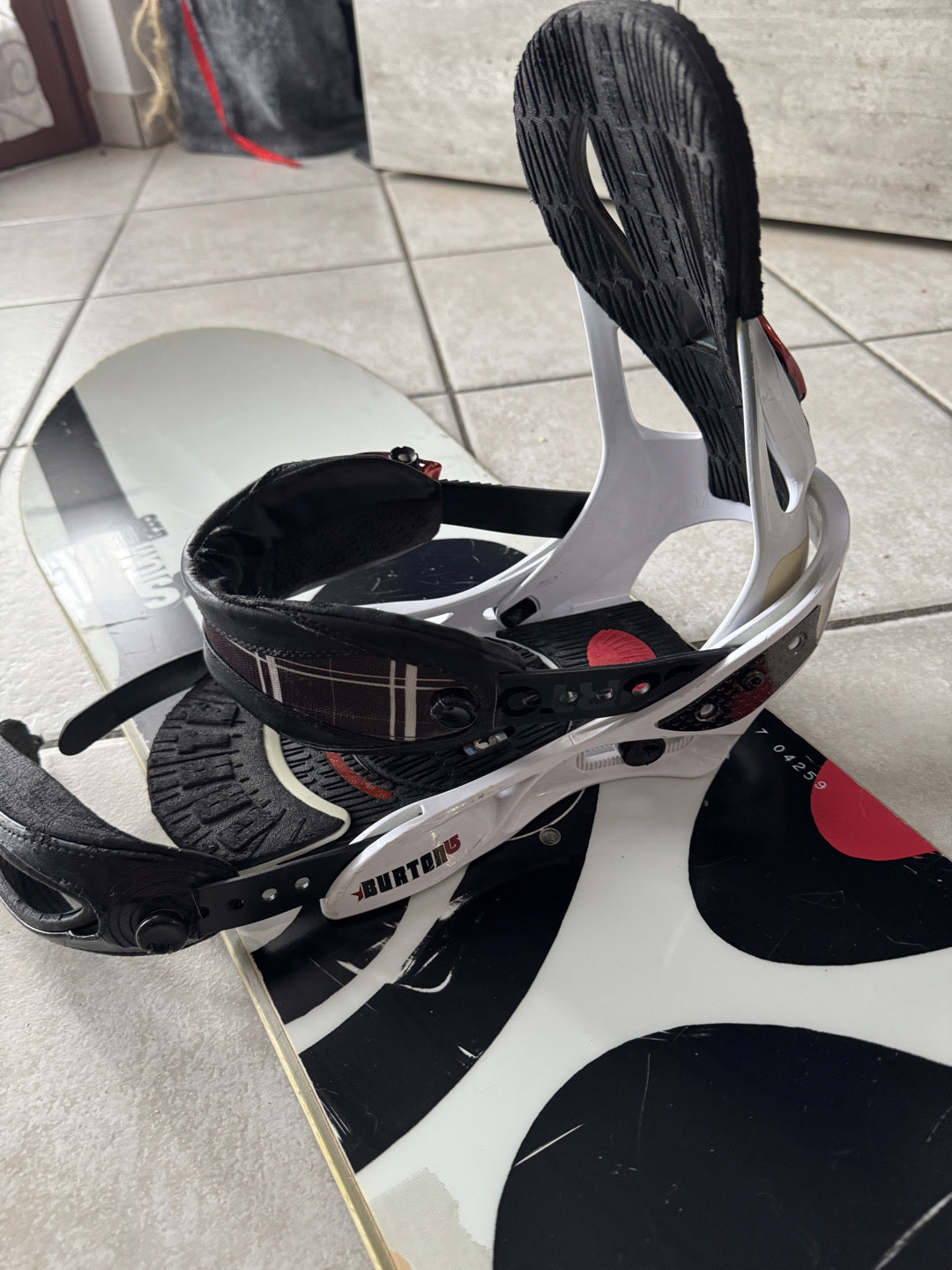 Tavola snowboard Burton Custom 158cm usata + Attacchi Burton Cartel