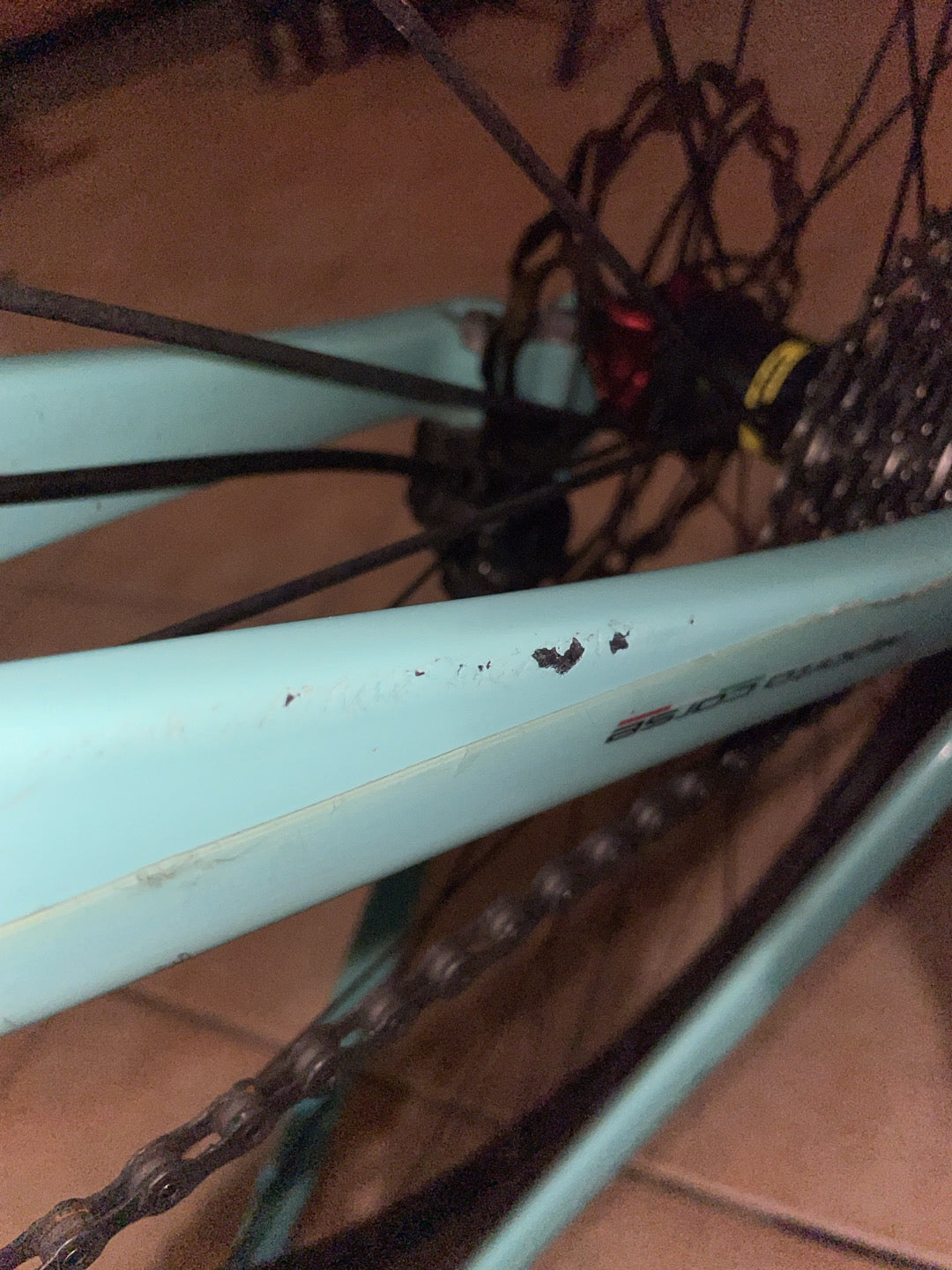 Bianchi XR4 tg 53 ultegra Di2 ruote mavi usata