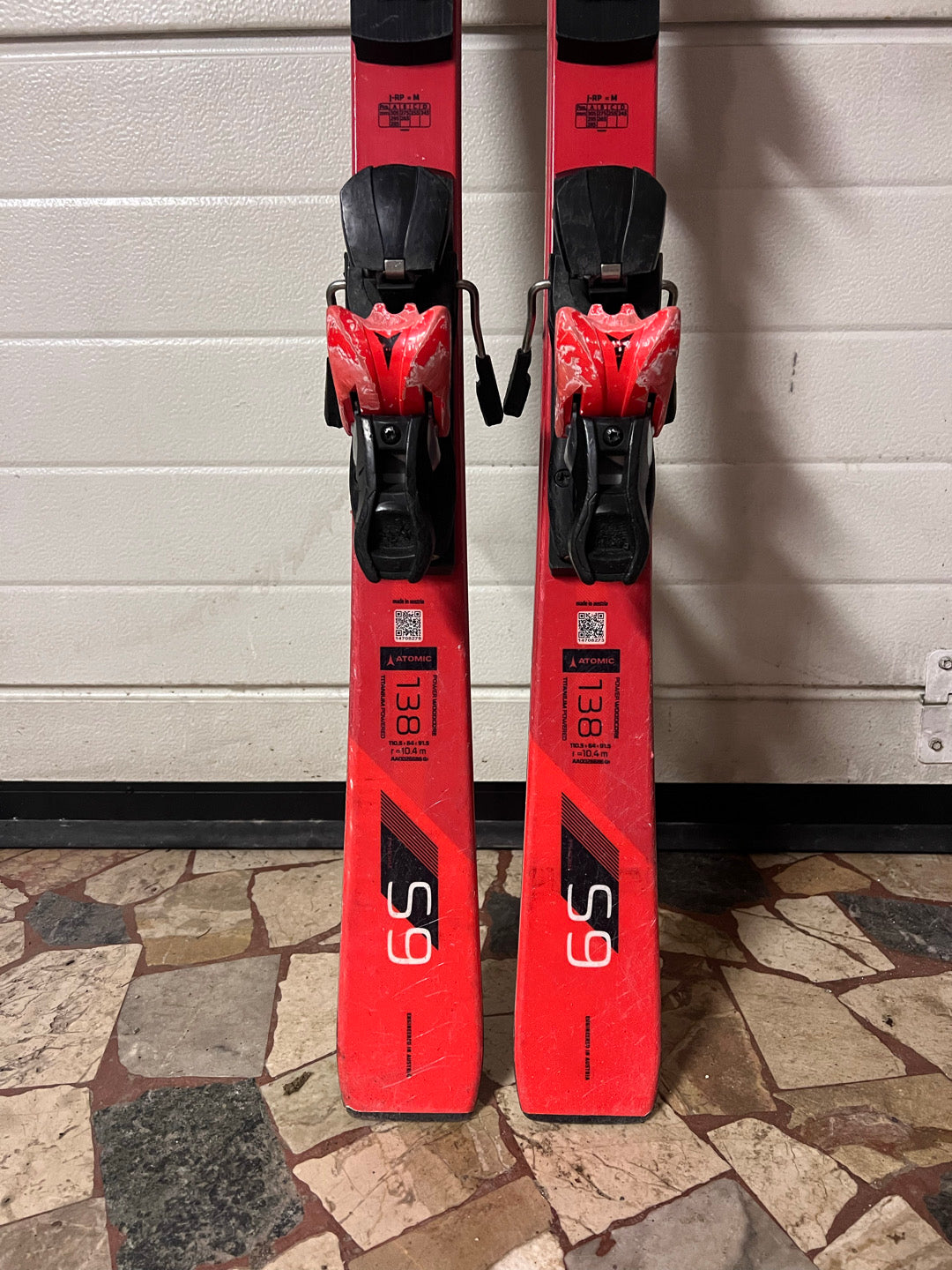 Sci Atomic 138cm r10.4 usati