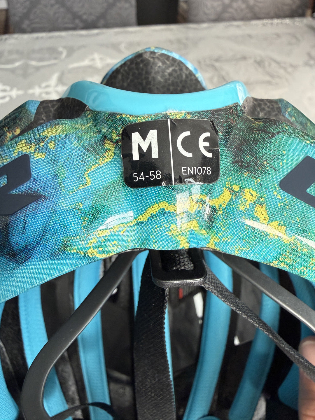 Casco Limar team Astana tg. M 54-58 cm usato