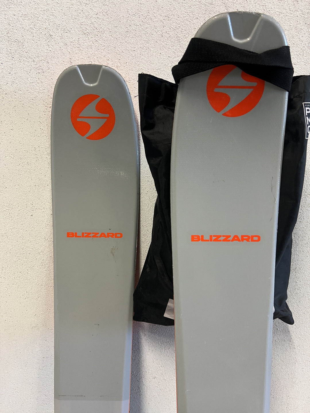 178cm Blizzard G085 Sci touring + attacchi + pelli