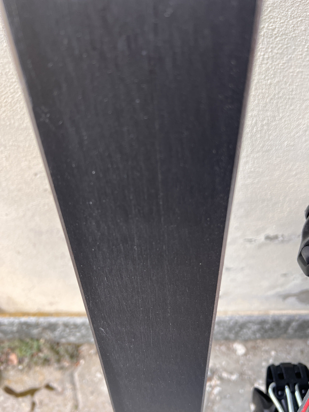 151cm sci Volkl Deacon X raggio 11.4m Test usati