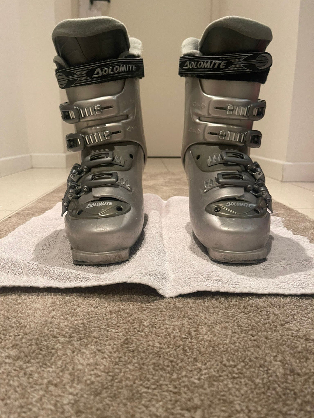 Scarpone da sci Dolomite Matrix 440 tg 26.5 donna usato