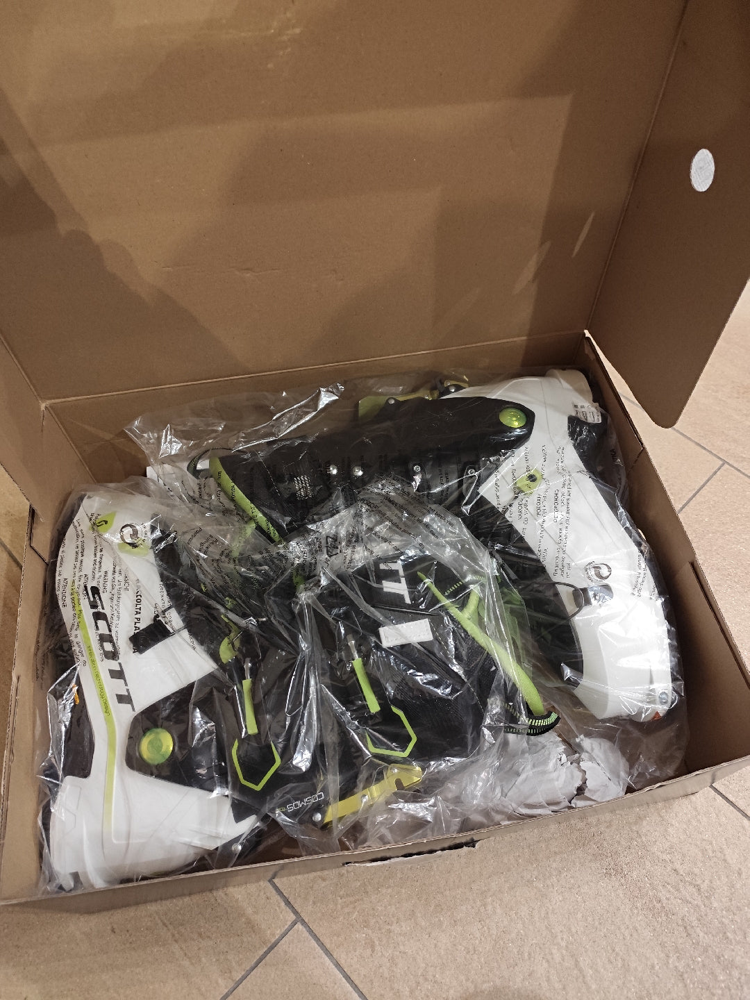 scarponi scialpinismo Scott Cosmos Tour tg. 29 nuovi