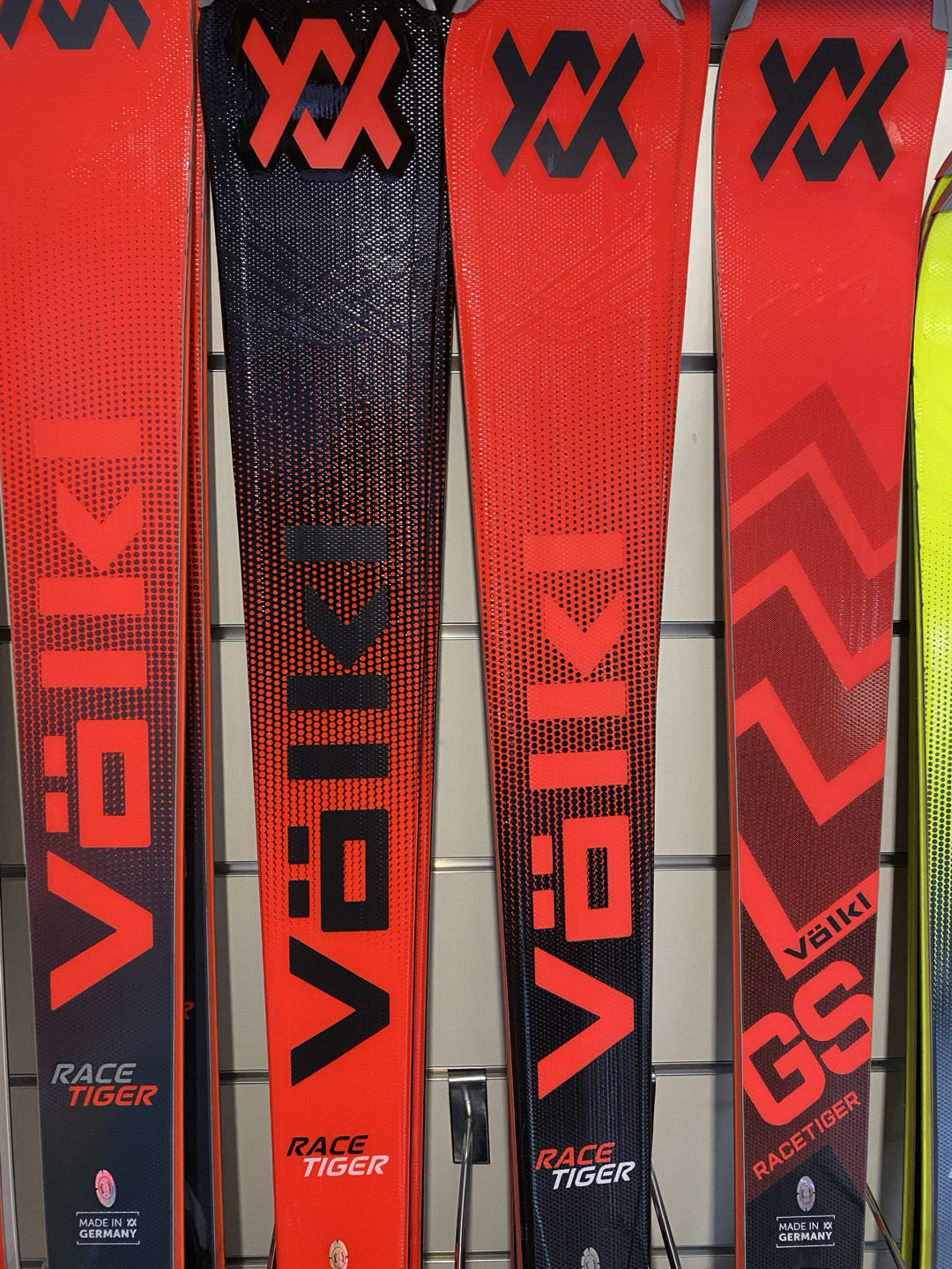 sci Volkl RC 172 stag25/26 nuovi con attacco 12