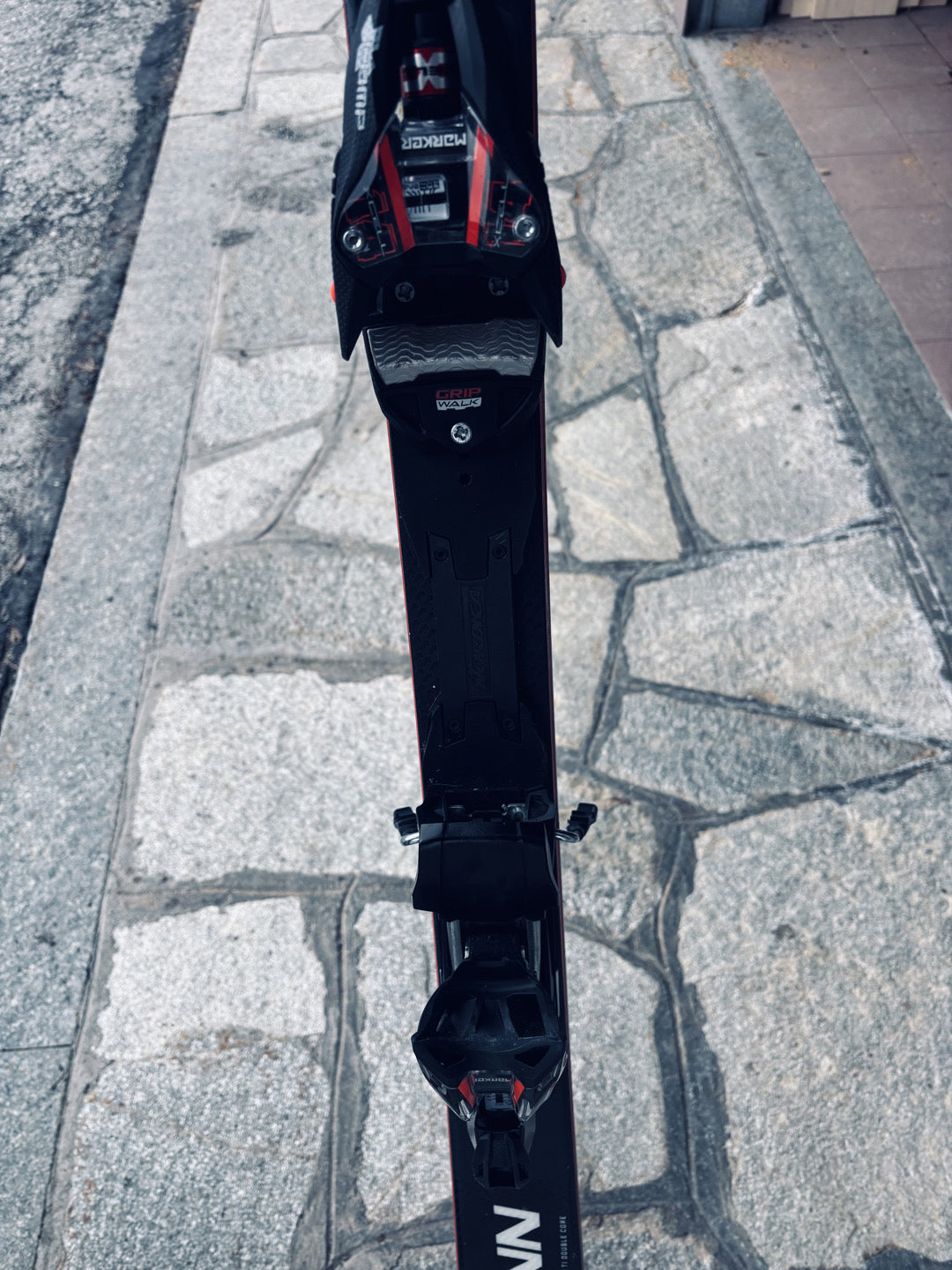 Sci Nordica Multigara 175cm r16 usati