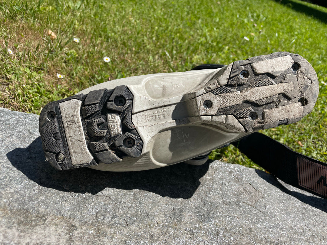 Scarponi sci Salomon s/pro Supra boa tg. 24-24.5 usati