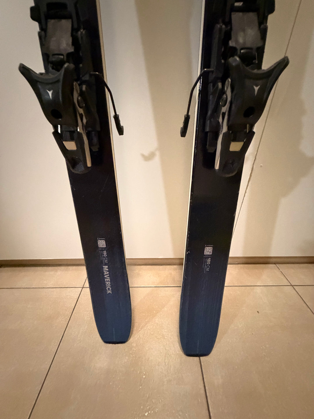 Sci Atomic maverick 95 ti + pelli 180cm usati
