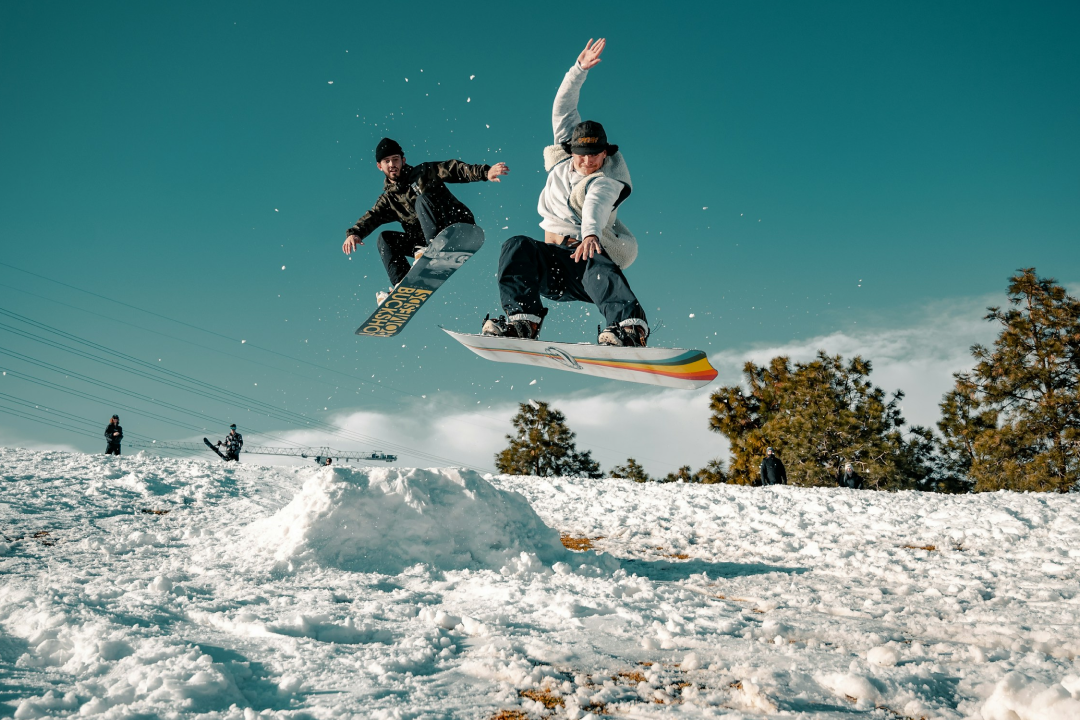 All-mountain, freeride e freestyle: quali sono le tavole da snowboard più adatte per ogni specialità