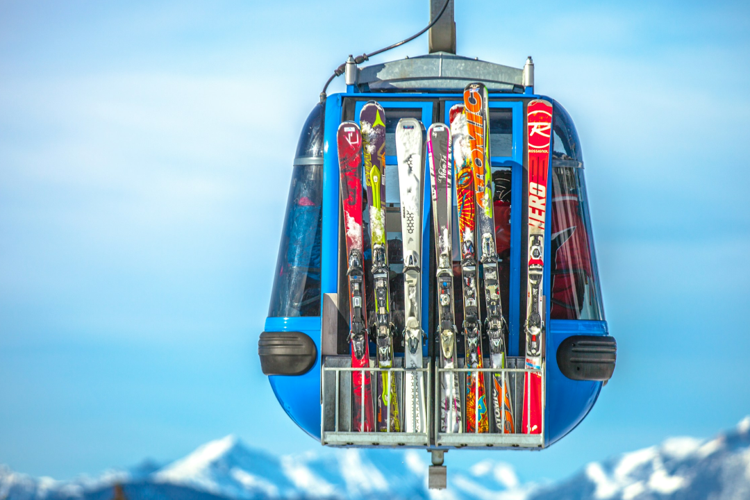 5 motivi (+ 1 extra) per cui acquistare sci di seconda mano