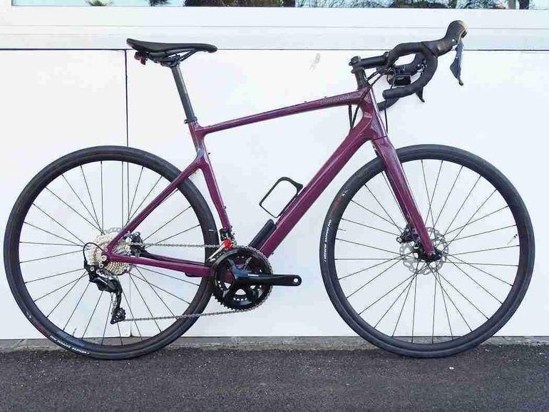 Cannondale Synapse Carbon 3 L 2022 usata — vista laterale
