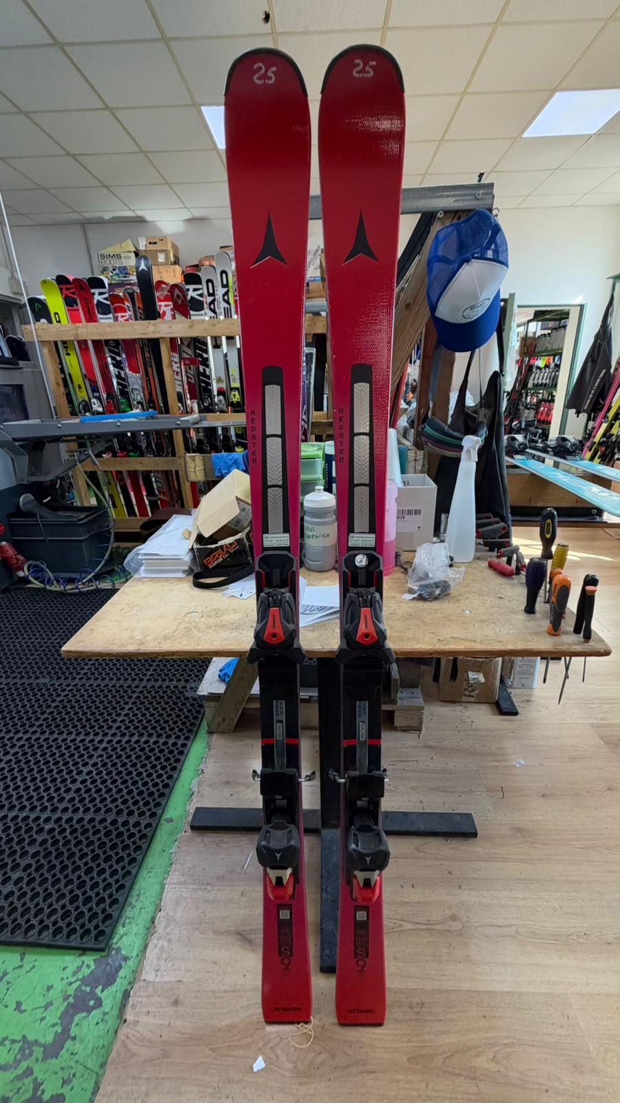 Atomic Redster S9 Revoshock S — raggio 11.9m, waist 68mm