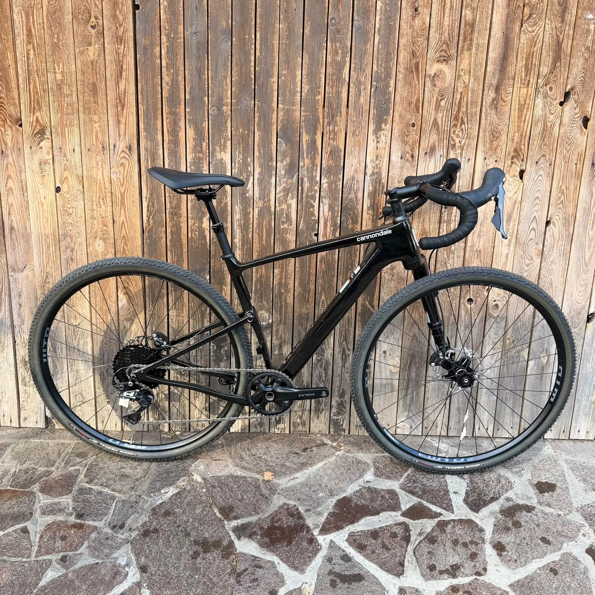 Cannondale Topstone Carbon 2 Lefty 2023 usata — vista laterale