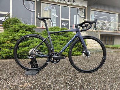 Bianchi Specialissima Comp 2025 usata — vista laterale