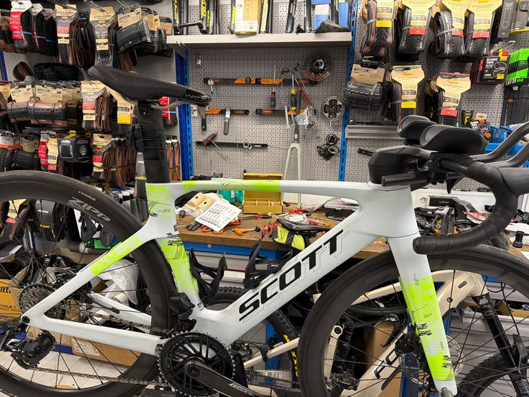 Scott Foil Rc Team 2025 usata — vista laterale