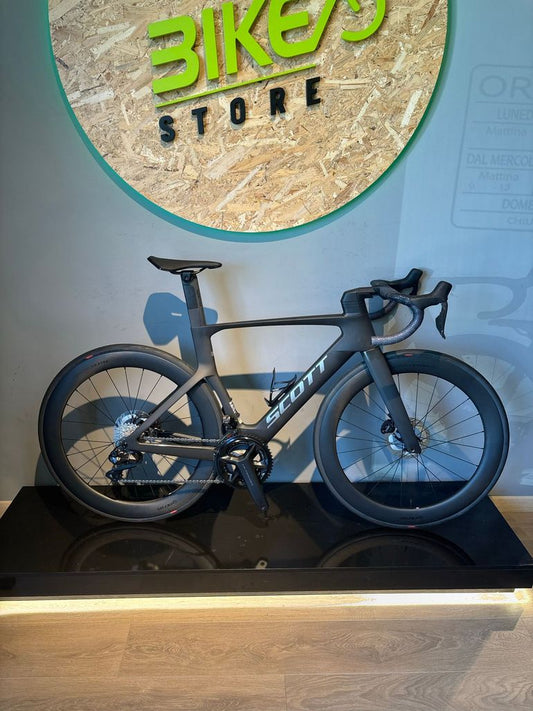 Scott Foil Rc 10 2025 usata — vista laterale