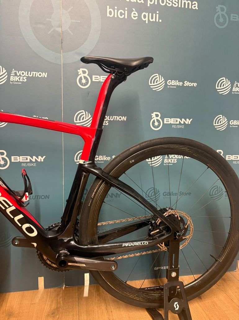 Pinarello F 2025 usata — dettaglio
