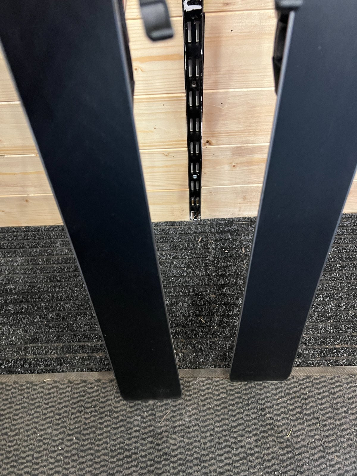 Volkl Racetiger RC Black 2025 usato — dettaglio