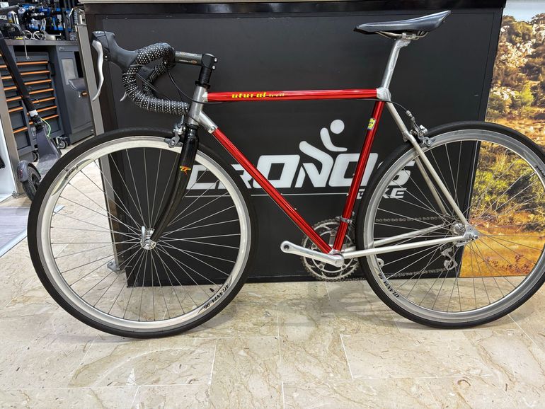 Futural Custom — gruppo Shimano 600, taglia 54