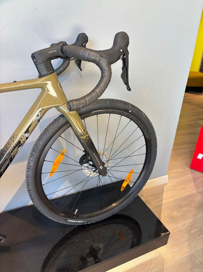 Scott Addict Gravel 40 2025 — Bici usata