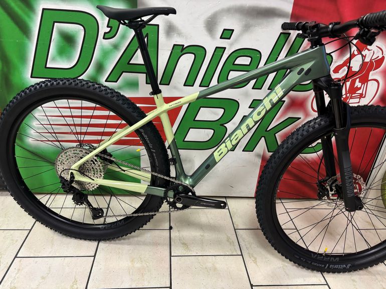 Bianchi Nitron 9.2 Xt/Slx 2025 usata — vista laterale