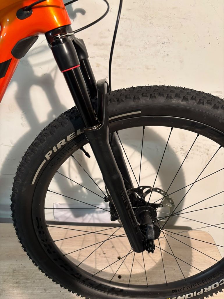 Trek Supercaliber 9.7 Gen 1 2023 usata — dettaglio