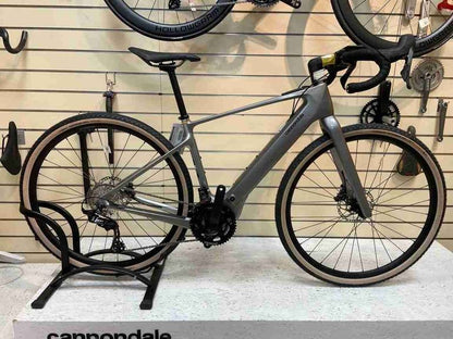 Cannondale Synapse Neo Allroad 2 2025 usata — vista laterale