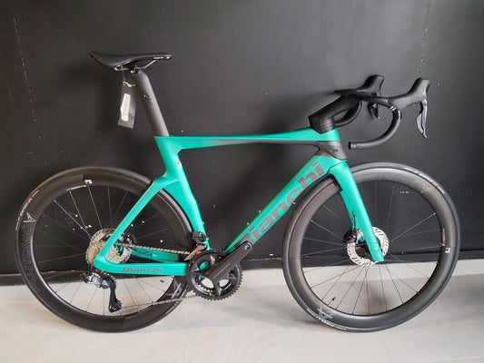 Bianchi Oltre Pro 2025 usata — vista laterale