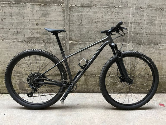 Specialized Chisel 2022 usata — vista laterale