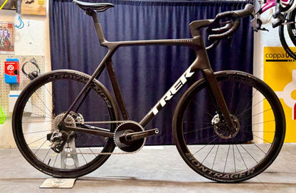 Trek Madone Slr 9 1x Gen 8 2026 usata — vista laterale