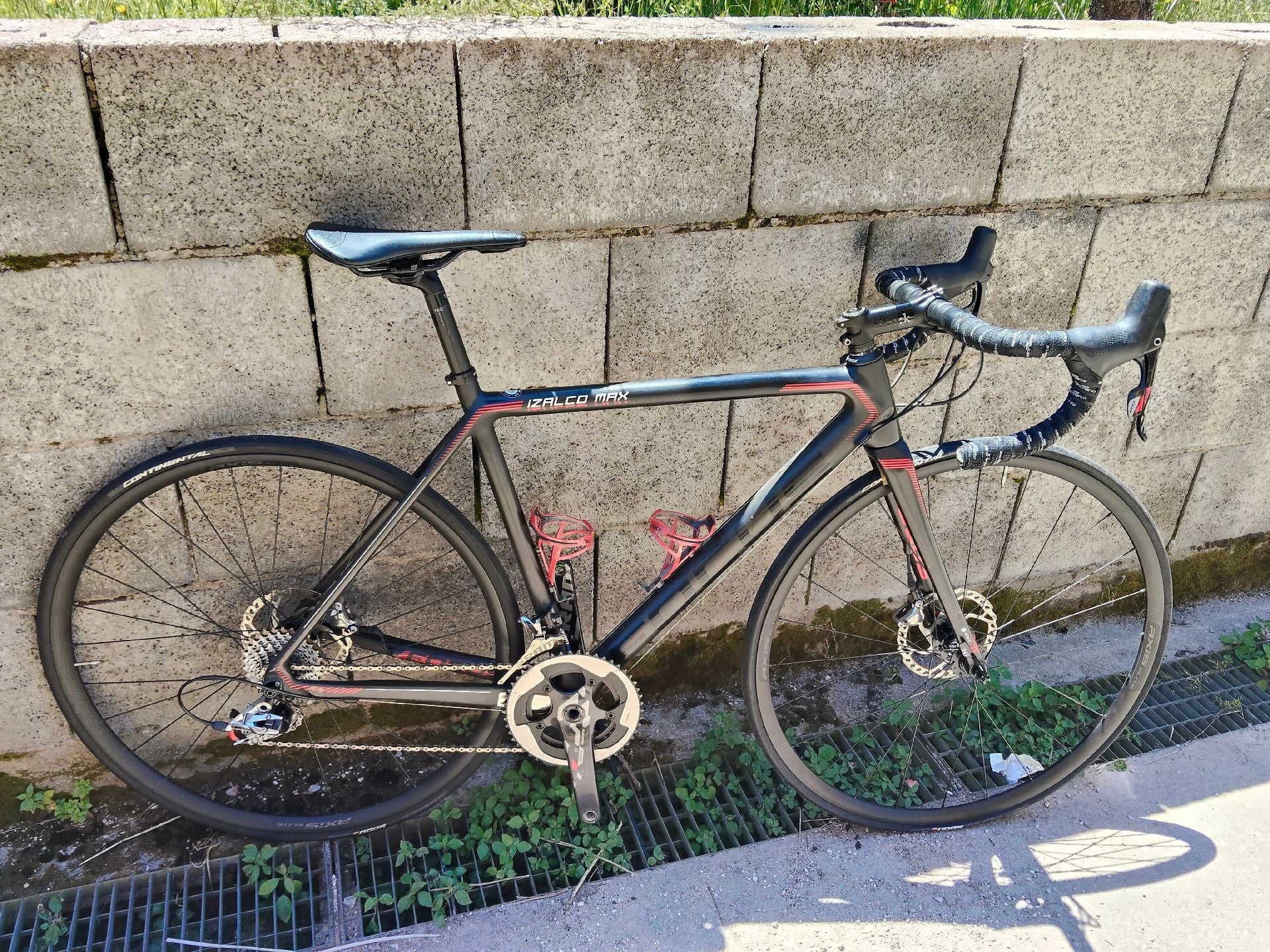 Focus Izalco 2017 usata — vista laterale