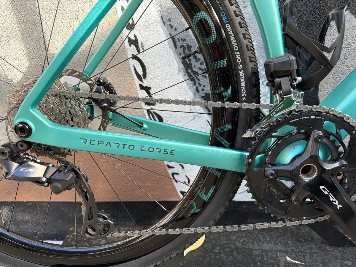 Bianchi Impulso Rc 825 — gruppo Shimano GRX Di2, taglia S