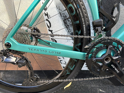 Bianchi Impulso Rc 825 — gruppo Shimano GRX Di2, taglia S