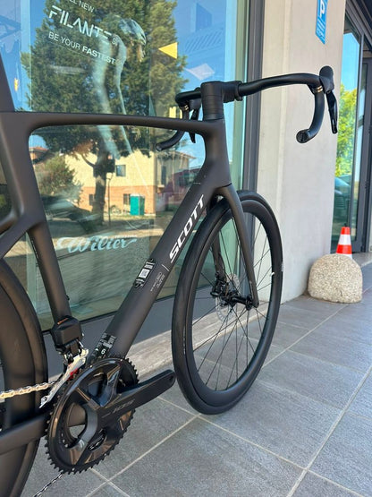 Scott Addict 2027 — Bici usata
