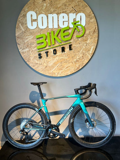 Bianchi Specialissima Pro 2026 usata — vista laterale